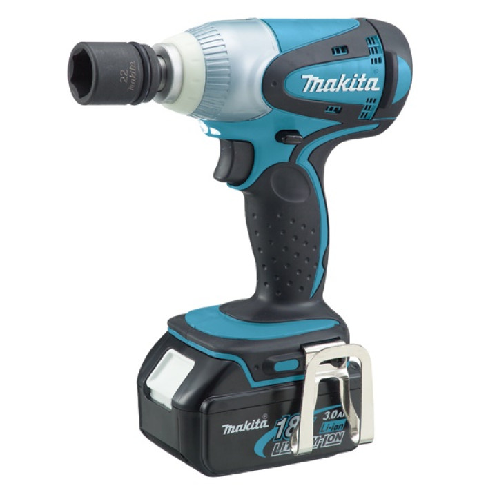 Аккумуляторный ударный гайковерт MAKITA DTW251RFJ